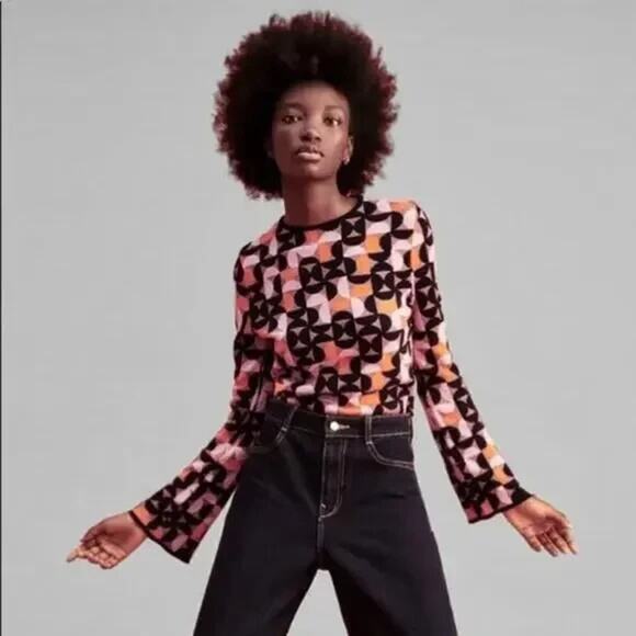 Zara Geometric Jacquard Knit Sweater Sz S Black Orange Pink Long Sleeve Cropped - Picture 1 of 7